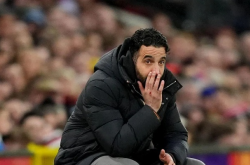 抠门策略成就利物浦辉煌，英媒揭秘，阿莫林转会流产，利物浦因成本过高放弃