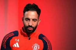 曼联坚定立场，拒绝任何对B费的报价，阿莫林力挺，让B费继续闪耀老特拉福德！