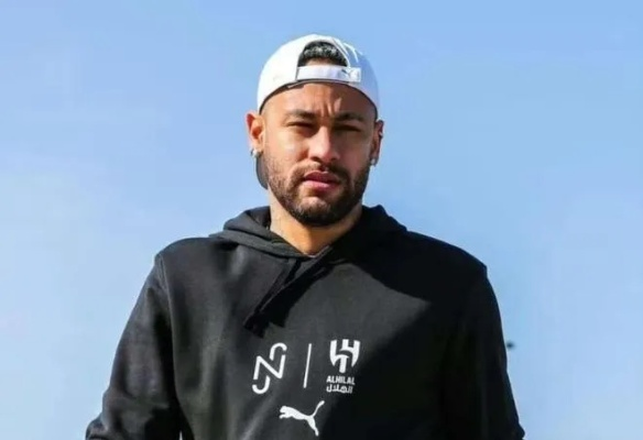 内马尔王者归来!拉菲尼亚告别10号战袍,巴西国家队迎来新篇章 内马尔王者归来!拉菲尼亚告别10号战袍,巴西国家队迎来新篇章