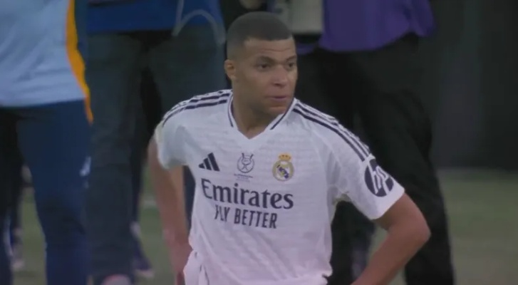 皇马官方解读姆巴佩低迷之谜,拔牙手术影响状态,巨星将很快重返巅峰! 皇马官方解读姆巴佩低迷之谜,拔牙手术影响状态,巨星将很快重返巅峰!