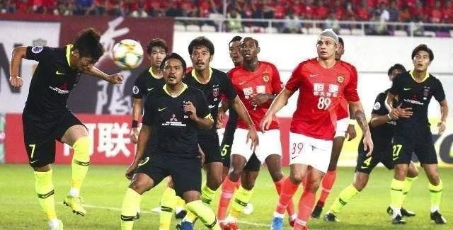 马德兴爆料，中超球队若挺进亚冠八强，将迎首次正式对决C罗的盛宴